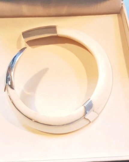 Emerald Boar Tusk Beaded Bracelet